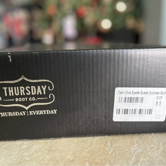 Thursday Boot Company - Duchess (size 8.5) - Picture 4 of 6